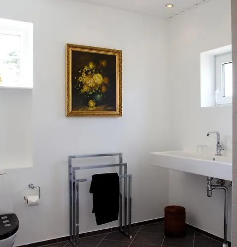 Ilse Made - Hotellet Ved Kilden